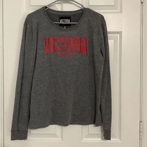 Victoria sport crew neck sweater